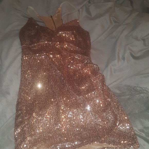 Coustom Dresses & Skirts - 📢📢ON SALE NOW📢📢Sparkly Mini Dress